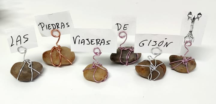 Las piedras viajeras de Gijón y Asturias/The traveling stones of Gijón