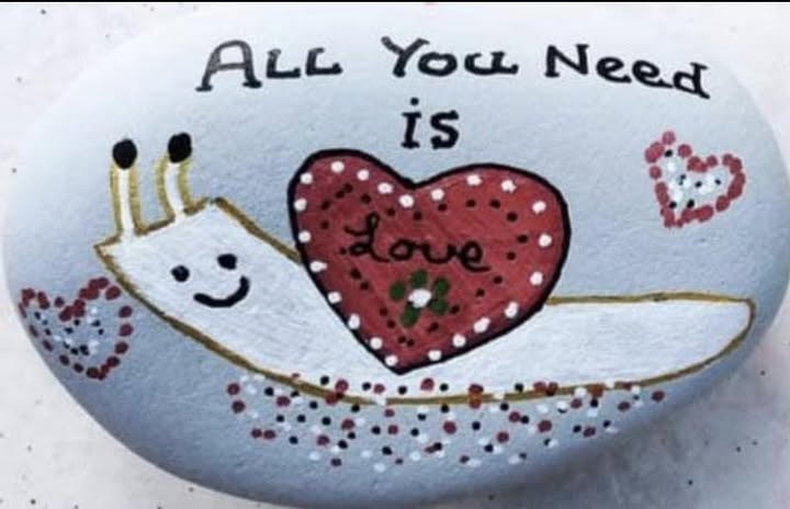Liverpool rocks (Painting Rocks ~ finding and hiding). ❤️On the rocks